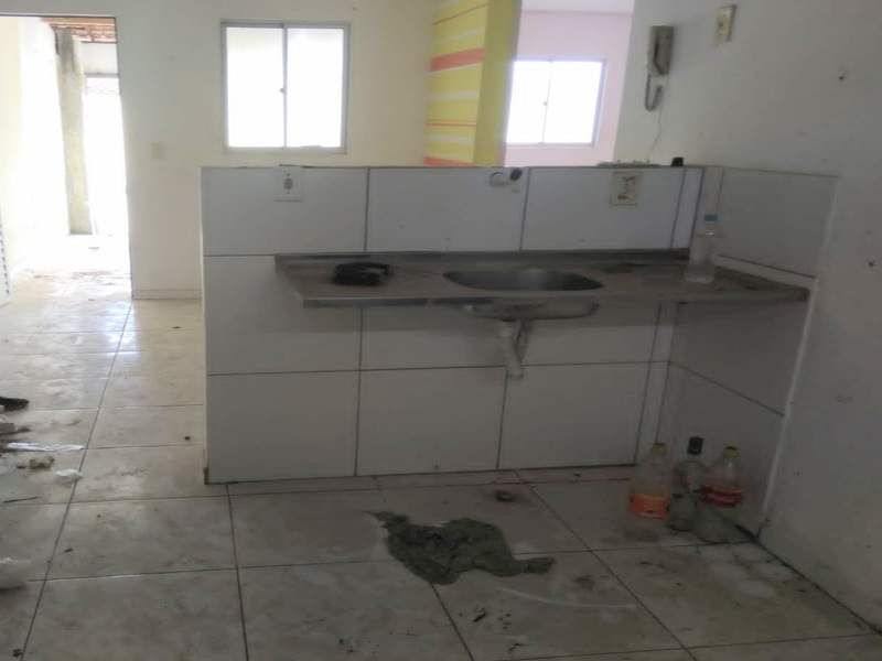 96812 - Casa, Residencial, 2 dormitório(s), 1 vaga(s) de garagem