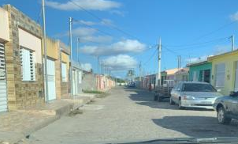 2132 - Casa, Residencial, 3 dormitório(s), 1 vaga(s) de garagem