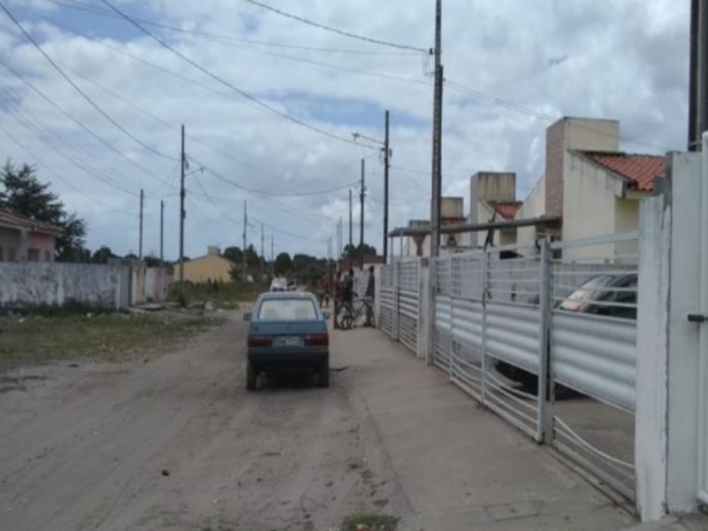 96968 - Casa, Residencial, 2 dormitório(s), 1 vaga(s) de garagem