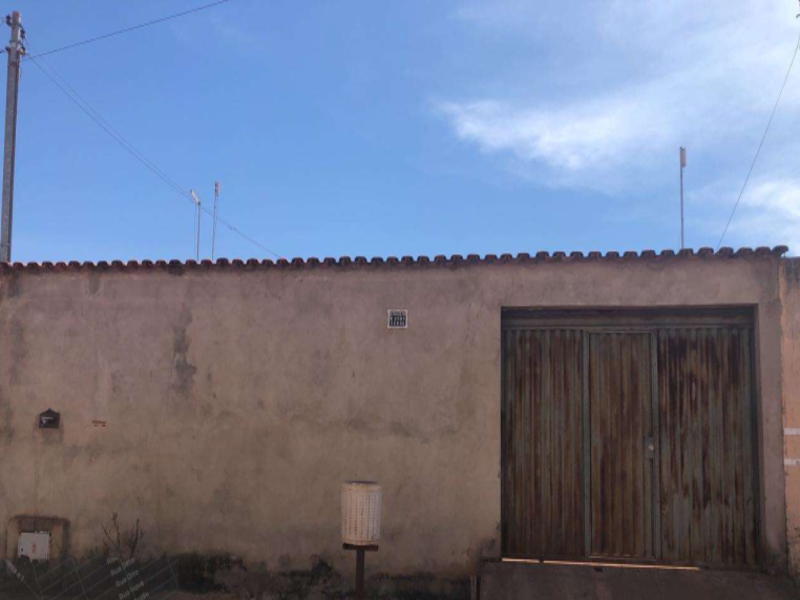 92688 - Casa, Residencial, Setor Leste, 2 dormitório(s), 1 vaga(s) de garagem