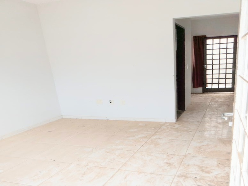 91135 - Casa, Residencial, 2 dormitório(s), 1 vaga(s) de garagem