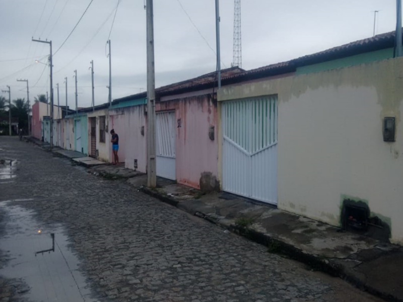 2189 - Casa, Residencial, 2 dormitório(s), 1 vaga(s) de garagem